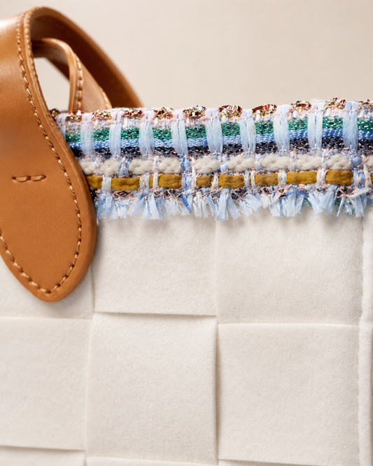 BOLSO MEDIANO TRAMA FIELTRO OFF WHITE