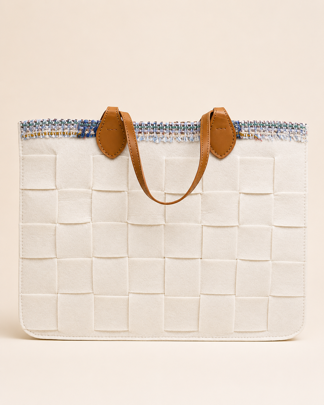 BOLSO MEDIANO TRAMA FIELTRO OFF WHITE