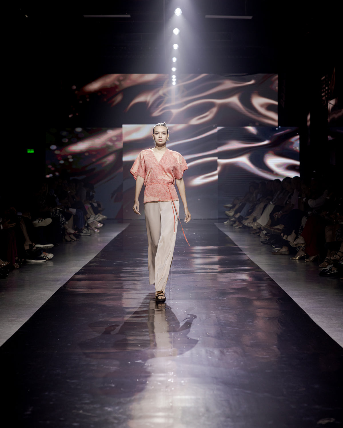 Look 14
