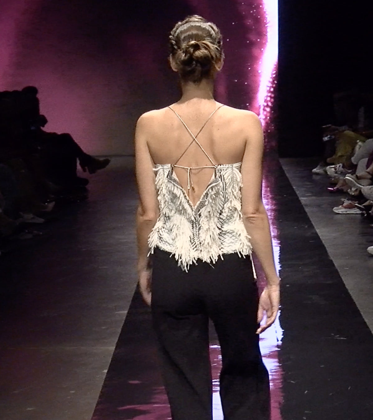 LOOK  7
